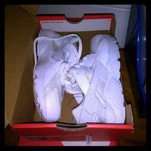 Brand New All White Huaraches